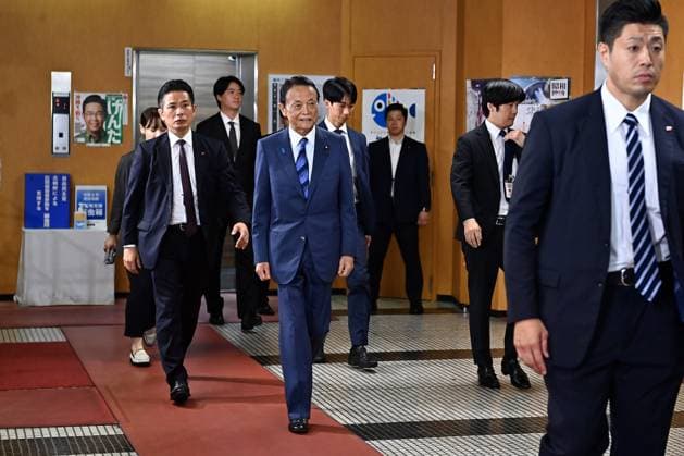 Japan’s ruling LDP reshuffles leadership ahead of Cabinet reshuffle TOKYO, JAPAN - SEPTEMBER 16 : Liberal Democratic Party Vice President Taro Aso (C) leaves the party headquarters following a reshuffle of the ruling party s leadership by Prime Minister and LDP President Sanae Takaichi in Tokyo, Japan, September 16, 2026. David Mareuil Anadolu Tokyo Japan. Editorial use only. Please get in touch for any other usage.  Copyright: x2026xAnadoluxDavidxMareuilx