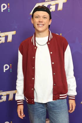 America s Got Talent Season 21 Semifinals - LA Geno Ploeger, At America s Got Talent Season 21 Semifinals At Hotel Dena Pasadena in Pasadena CA, USA on September 15 , 2026. Photo by Fati S ABACAPRESS.COM Pasadena CA United States  Copyright: xFatixSadou ABACAPRESS.COMx