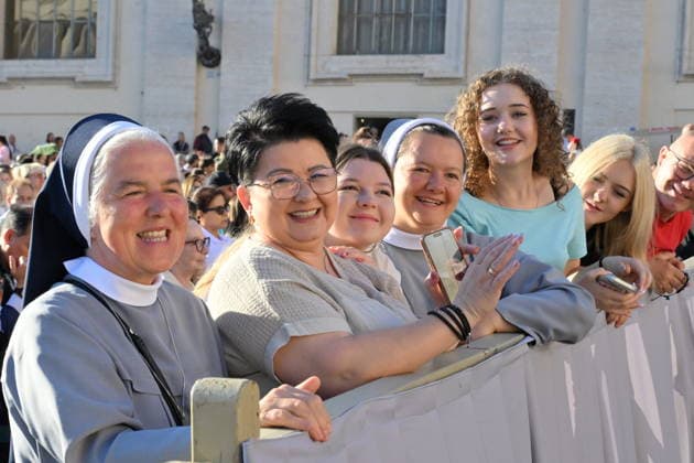 Vatican Italy,Rome,Vatican 2026 09 16 Pope Leo XIV during his weekly general audience in St Peter s Square at the Vatican.Copyright Alessia Giuliani Catholicpressphoto EDITORIAL USE ONLY - NO BOOKS Copyright: xx