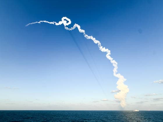 (260916) -- SHANGHAI, Sept. 16, 2026 -- A trail of smoke is seen after a Gravity-1 Y3 carrier rocket carrying nine satellites blasted off from waters off the coast of Shanghai in east China on Sept. 16, 2026. The launch mission was carried out by the Taiyuan Satellite Launch Center. The satellites, a new group of Qianfan Constellation satellites and an EUHT technology test satellite, lifted off at 6 a.m. (Beijing Time) atop a Gravity-1 Y3 carrier rocket. The mission was declared a complete success. ) (EyesOnSci) CHINA-SHANGHAI-SATELLITES-LAUNCH (CN) DingxTing 