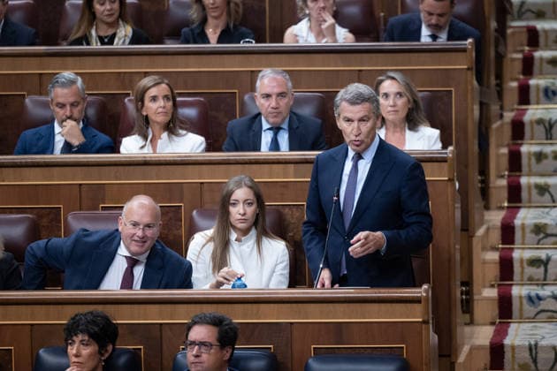 The Government Once Again Faces Questions from Congress Regarding the Crisis in Ceuta Alberto Núnez Feijóo, president of the Popular Party, speaks during a question-and-answer session with the Government in the Congress of Deputies on September 16, 2026, in Madrid, Spain. The migration crisis that Ceuta has been experiencing since last July is once again the focus of the opposition’s questions to the government during the question period, with inquiries such as what plans exist for the autonomous city and whether the government believes that Spain’s international image has been tarnished by the irregular entry of migrants. September 16 SEPTEMBER 2026 Jesús Hellí Madrid Madrid, Spain  Copyright: xJesusxHellinx 7778192