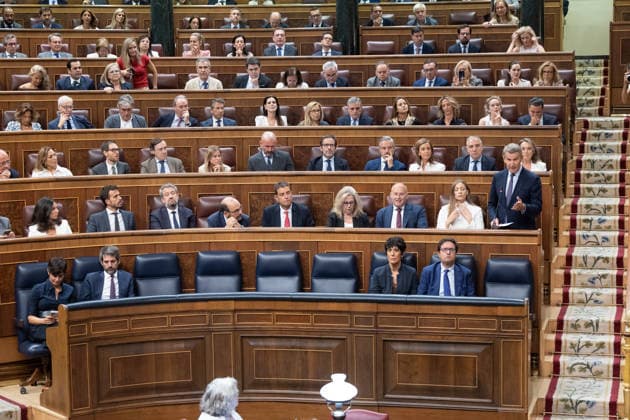 The Government Once Again Faces Questions from Congress Regarding the Crisis in Ceuta Alberto Núnez Feijóo, president of the Popular Party, speaks during a question period for the Government in the Congress of Deputies on September 16, 2026, in Madrid, Spain. The migration crisis that Ceuta has been experiencing since last July is once again the focus of the opposition’s questions to the government during the question period, with inquiries such as what plans exist for the autonomous city and whether the government believes that Spain’s international image has been tarnished by the irregular entry of migrants. September 16 SEPTEMBER 2026 Jesús Hellí Madrid, Madrid, Spain  Copyright: xJesusxHellinx 7778225