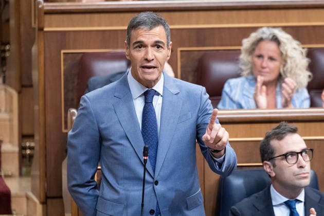 The Government Once Again Faces Questions from Congress on the Crisis in Ceuta Prime Minister Pedro Sánchez speaks during a question-and-answer session with the government in the Congress of Deputies on September 16, 2026, in Madrid, Spain. The migration crisis that Ceuta has been experiencing since last July is once again the focus of the opposition’s questions to the government during the question period, with inquiries such as what plans exist for the autonomous city and whether the government believes that Spain’s international image has been tarnished by the irregular entry of migrants. September 16 SEPTEMBER 2026 Jesús Hellí Madrid, Spain  Copyright: xJesusxHellinx 7778233