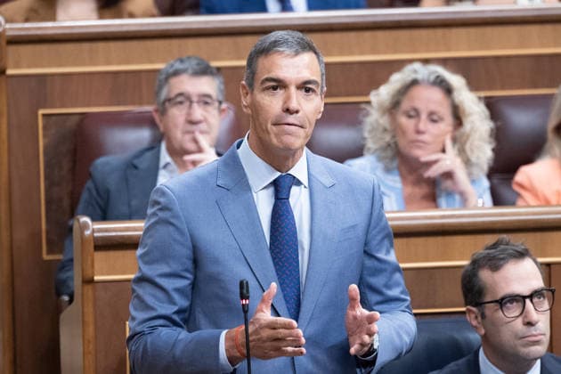 The Government Once Again Faces Questions from Congress on the Crisis in Ceuta Prime Minister Pedro Sánchez speaks during a question-and-answer session with the government in the Congress of Deputies on September 16, 2026, in Madrid, Spain. The migration crisis that Ceuta has been experiencing since last July is once again the focus of the opposition’s questions to the government during the question period, with inquiries such as what plans exist for the autonomous city and whether the government believes that Spain’s international image has been tarnished by the irregular entry of migrants. September 16 SEPTEMBER 2026 Jesús Hellí Madrid, Spain  Copyright: xJesusxHellinx 7778235