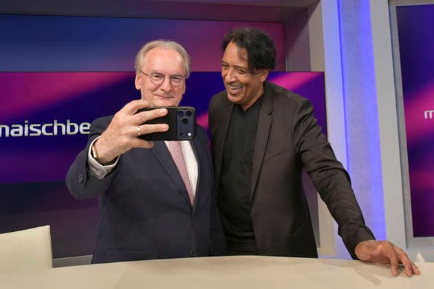 Reiner Haseloff and Cherno Jobatey on the ARD talk show *maischberger* at the studio in Berlin-Adlershof, Berlin, September 15, 2026 Foto:xM.xBehrensx xFuturexImagex maischberger1509_6926