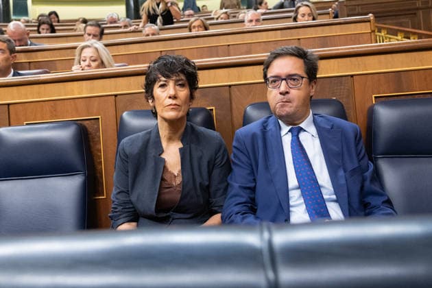 The government once again faces questions from Congress regarding the crisis in Ceuta. The Minister of Inclusion, Social Security, and Migration, Elma Saiz, and the Minister for Digital Transformation and the Civil Service, Óscar López, during a question-and-answer session with the government in the Congress of Deputies on September 16, 2026, in Madrid, Spain. The migration crisis that Ceuta has been experiencing since last July is once again the focus of the opposition’s questions to the government during the question period, with inquiries such as what plans exist for the autonomous city and whether the government believes that Spain’s international image has been tarnished by the irregular entry of migrants. SEPTEMBER 16 SEPTEMBER 2026 Copyright: xJesusxHellinx 7778293