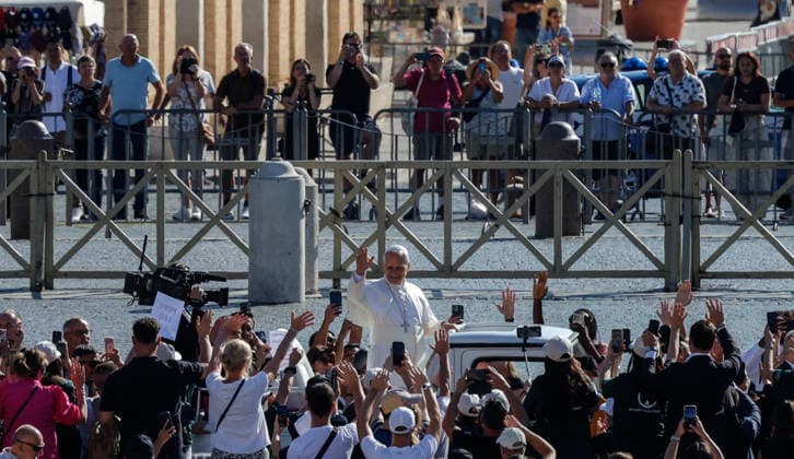 September 16, 2026, Roma, Roma: Pope Leo XIV leads the weekly general audience in Saint Peter s Square, Vatican City, 16 September 2026. ANSA GIUSEPPE LAMI. Roma Roma  - ZUMAa110 20260916_zaf_a110_003 Copyright: xGiuseppexLamix