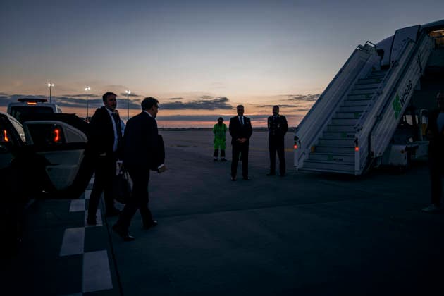 Johann Wadephul (CDU), Federal Minister of Foreign Affairs, photographed as he boards an aircraft of the German Armed Forces’ Special Air Service on his way to Munich. Berlin, September 15, 2026. Photographed on behalf of the Federal Foreign Office (AA), Berlin, Germany. Copyright: xFelixxZahnx
