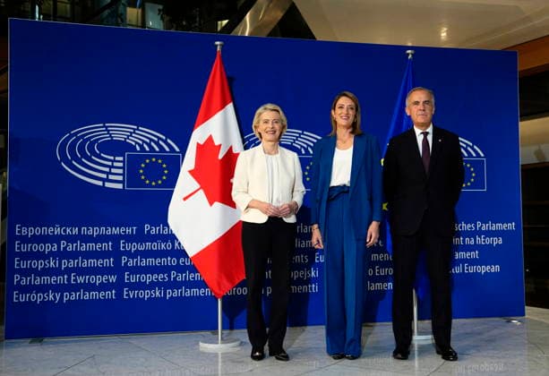 September 16, 2026, Strasbourg, France: Prime Minister Mark Carney participates in a welcoming ceremony with President of the European Parliament Roberta Metsola, centre, and President of the European Commission Ursula von der Leyen, left, at the European Parliament in Strasbourg, France, on Wednesday, Sept. 16, 2026. Strasbourg France - ZUMAc35_ 20260916_zaf_c35_019 Copyright: xJustinxTangx