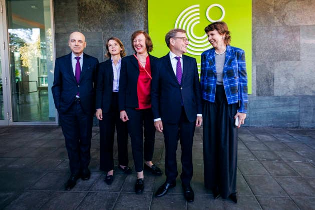 Johann Wadephul (CDU), Federal Minister of Foreign Affairs, meets with the leadership of the Goethe-Institut: Gesche Joost, President of the Goethe-Institut; Gitte Zschoch, Secretary General; Doreen Kirmse, Commercial Director; and Nicolas Peter, two vice presidents, for a meeting in Munich on September 15, 2026. Photographed on behalf of the Federal Foreign Office (AA), Mun Copyright: xFelixxZahnx