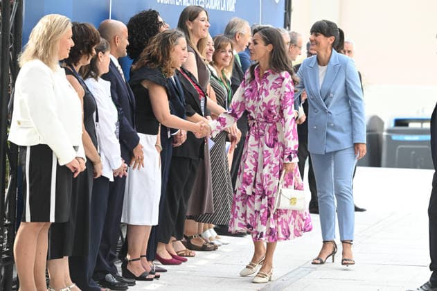 Queen Letizia Presides Over the Second Tribute to Nursing Queen Letizia arrives at the Second Tribute to Nursing at the headquarters of the newspaper La Razón on September 16, 2026, in Madrid, Spain. The event will bring together professionals, experts, and institutions under the motto Caring for the mind is caring for life, organized by the newspaper La Razón. QUEEN LETIZIA NURSING TRIBUTE SEPTEMBER 16, 2026 José Madrid Madrid Spain  Copyright: xJosÃ xOlivax 7778393