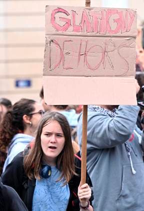 Demonstration by the Federation of Francophone Students (FEF) BRUSSELS, BELGIUM - SEPTEMBER 16 : Demonstration by the Federation of Francophone Students (FEF) against the rise in the cost of studying on September 16, 2026 in Brussels, Belgium, 16 09 2026 Brussels Belgium  Copyright: xDidierxLebrunx