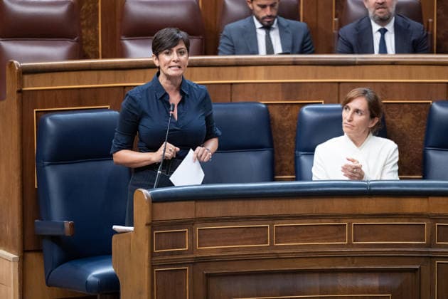 The Government Once Again Faces Questions from Congress About the Crisis in Ceuta The Minister of Housing and Urban Development, Isabel Rodríguez, speaks during a question-and-answer session with the Government in the Congress of Deputies on September 16, 2026, in Madrid, Spain. The migration crisis that Ceuta has been experiencing since last July is once again the focus of the opposition’s questions to the government during the question-and-answer session, with inquiries such as what plans exist for the autonomous city and whether the government believes that the irregular entry of migrants has damaged Spain’s image abroad. 16 SEPTEMBER 2026 Jesús Hellí Madrid Madrid, Spain  Copyright: xJesusxHellinx 7778557