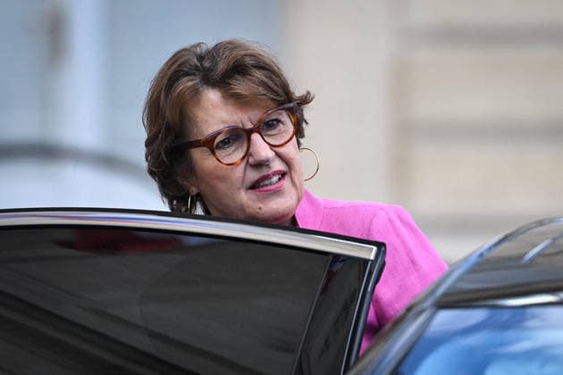 Council of Ministers at the Elysee Palace FA French Minister of Agriculture, Food Sovereignty Annie Genevard exits the Elysee Palace after the Council of Ministers in Paris, on September 16, 2026. Photo by Firas Abdullah ABACAPRESS.COM Paris Île-de-France France  Copyright: xAbdullahxFiras ABACAx