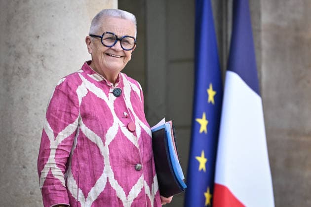 Council of Ministers at the Elysee Palace FA French Minister of Spatial Planning and Decentralization Francoise Gatel exits the Elysee Palace after the Council of Ministers in Paris, on September 16, 2026. Photo by Firas Abdullah ABACAPRESS.COM Paris Île-de-France France  Copyright: xAbdullahxFiras ABACAx