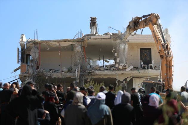 Israeli army demolishes two-story Palestinian house in West Bank HEBRON, WEST BANK, PALESTINE - SEPTEMBER 16: Israeli forces demolish of a two-story Palestinian house in the Hillet al-Hams area of Yatta town in Hebron, West Bank, Palestine on September 16, 2026. Wisam Hashlamoun Anadolu Hebron West Bank. Editorial use only. Please get in touch for any other usage.  Copyright: x2026xAnadoluxWisamxHashlamounx