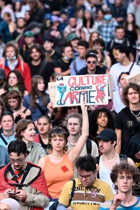 Demonstration by the Federation of Francophone Students (FEF) BRUSSELS, BELGIUM - SEPTEMBER 16 : Demonstration by the Federation of Francophone Students (FEF) against the rise in the cost of studying on September 16, 2026 in Brussels, Belgium, 16 09 2026 Brussels Belgium  Copyright: xDidierxLebrunx
