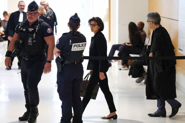 Rachida Dati and Carlos Ghosn Trial - Paris Mayor of the 7th district of Paris and Former French Minister Rachida Dati and his lawyer Antoine Beauquier pictured on the first day of corruption and influence trial in Paris, France on September 16 2026. Rachida Dati is accused of corruption and influence peddling over Ä900,000 she received in consultancy fees from a company linked to Renault-Nissan while serving as an MEP. Photo by Raphaël Lafargue ABACAPRESS.COM Paris France  Copyright: xLafarguexRaphael ABACAx