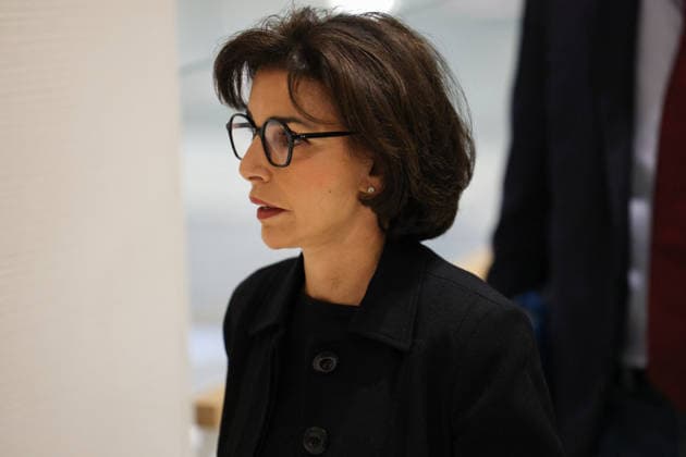 Rachida Dati and Carlos Ghosn Trial - Paris Mayor of the 7th district of Paris and Former French Minister Rachida Dati pictured on the first day of corruption and influence trial in Paris, France on September 16 2026. Rachida Dati is accused of corruption and influence peddling over Ä900,000 she received in consultancy fees from a company linked to Renault-Nissan while serving as an MEP. Photo by Raphaël Lafargue ABACAPRESS.COM Paris France  Copyright: xLafarguexRaphael ABACAx