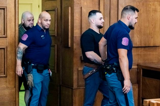The High Court in Prague heard an appeal in the case of the Czech-Ukrainian fake bankers , in Prague, on September 16, 2026. The Municipal Court had sentenced them to 11.5 to 12.5 years in prison, though the verdict is not yet final. Defendants Marek Petriste (second from the right) and Robert Petriste (left). (CTKxPhoto VitxSimanek) CTKPhotoP2026091604392  CTKPhotoP2026091604392