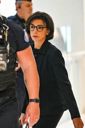 Rachida Dati, who received 900,000 euros in fees from Renault Nissan, is appearing before the Paris Criminal Court in a trial for corruption and influence peddling in Paris, France, on September 16, 2026. Six afternoons of hearings are scheduled, through September 28, to allow her to explain the 900,000-euro attorney’s fees paid by Renault-Nissan between 2010 and 2012, while she was a Member of the European Parliament. Christian Liewig Bestimage Rachida Dati, who received 900,000 euros in legal fees from Renault Nissan, is appearing before the Paris Criminal Court for a trial on charges of corruption and influence peddling in Paris, France, on September 16, 2026. Six afternoon hearings are scheduled, running through September 28, to allow  Copyright: xChristianxLiewigx xBestimagexChristianxLiewigx xBestimagex