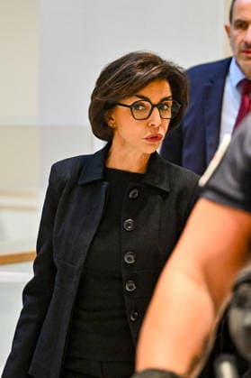 Rachida Dati, who received 900,000 euros in fees from Renault Nissan, is appearing before the Paris Criminal Court in a trial for corruption and influence peddling in Paris, France, on September 16, 2026. Six afternoons of hearings are scheduled, through September 28, to allow her to explain the 900,000-euro attorney’s fees paid by Renault-Nissan between 2010 and 2012, while she was a Member of the European Parliament. Christian Liewig Bestimage Rachida Dati, who received 900,000 euros in legal fees from Renault Nissan, is appearing before the Paris Criminal Court for a trial on charges of corruption and influence peddling in Paris, France, on September 16, 2026. Six afternoon hearings are scheduled, running through September 28, to allow  Copyright: xChristianxLiewigx xBestimagexChristianxLiewigx xBestimagex