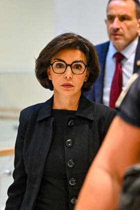 Rachida Dati, who received 900,000 euros in fees from Renault Nissan, is appearing before the Paris Criminal Court in a trial for corruption and influence peddling in Paris, France, on September 16, 2026. Six afternoons of hearings are scheduled, through September 28, to allow her to explain the 900,000-euro attorney’s fees paid by Renault-Nissan between 2010 and 2012, while she was a Member of the European Parliament. Christian Liewig Bestimage Rachida Dati, who received 900,000 euros in legal fees from Renault Nissan, is appearing before the Paris Criminal Court for a trial on charges of corruption and influence peddling in Paris, France, on September 16, 2026. Six afternoon hearings are scheduled, running through September 28, to allow Copyright: xChristianxLiewigx xBestimagexChristianxLiewigx xBestimagex