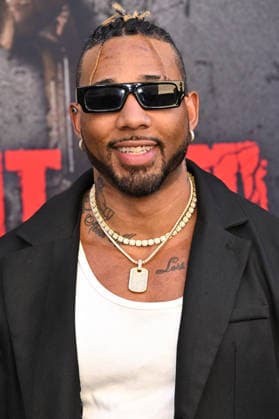 Eren Legend at the world premiere of the movie *Resident Evil* at the United Theater on Broadway in Los Angeles, September 15, 2026 Foto:xD.xStarbuckx xFuturexImagex evil_6903