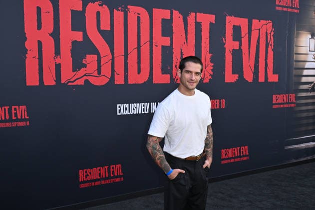 Tyler Posey at the world premiere of the movie *Resident Evil* at the United Theater on Broadway in Los Angeles, September 15, 2026 Foto:xD.xStarbuckx xFuturexImagex evil_6945