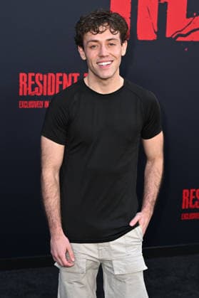 Ethan Cutkosky at the world premiere of the movie *Resident Evil* at the United Theater on Broadway in Los Angeles, September 15, 2026 Foto:xD.xStarbuckx xFuturexImagex evil_6954