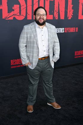 Zach Cherry at the world premiere of the movie *Resident Evil* at the United Theater on Broadway in Los Angeles, September 15, 2026 Foto:xD.xStarbuckx xFuturexImagex evil_6981