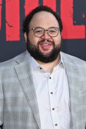 Zach Cherry at the world premiere of the movie *Resident Evil* at the United Theater on Broadway in Los Angeles, September 15, 2026 Foto:xD.xStarbuckx xFuturexImagex evil_6983