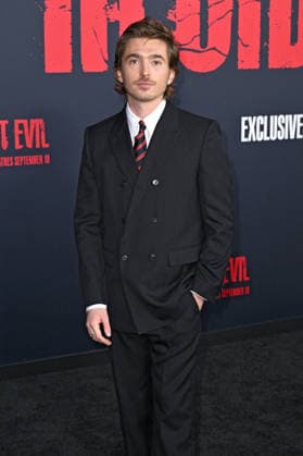 Austin Abrams at the world premiere of the movie *Resident Evil* at the United Theater on Broadway in Los Angeles, September 15, 2026 Foto:xD.xStarbuckx xFuturexImagex evil_7009