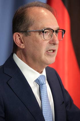 Alexander Dobrindt, Federal Minister of the Interior and for Homeland Affairs, CSU, Press Conference on the 10-Point Plan for Better Protection Against Islamist Terrorism, Berlin, September 16, 2026