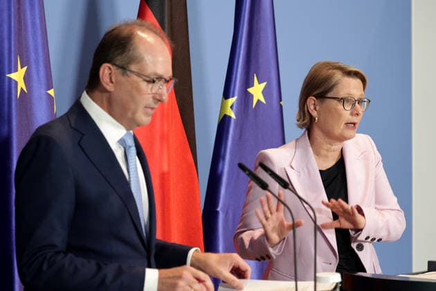Alexander Dobrindt, Federal Minister of the Interior and for Homeland Affairs, CSU; Stefanie Hubig, Federal Minister of Justice, SPD; Press Conference on the 10-Point Plan for Better Protection Against Islamist Terrorism, Berlin, September 16, 2026