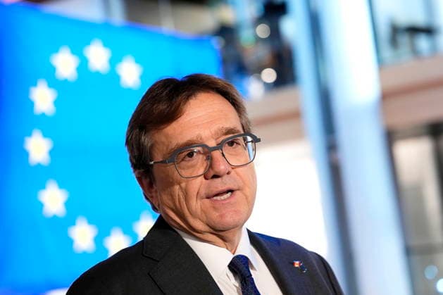September 16, 2026, Strasbourg, France: Ambassador-designate to the European Union Jonathan Wilkinson takes questions from journalists at the European Parliament in Strasbourg, France, on Wednesday, Sept. 16, 2026. Strasbourg France  - ZUMAc35_ 20260916_zaf_c35_050 Copyright: xJustinxTangx
