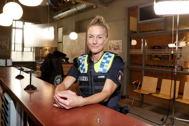 Rhea Harder Vennewald at the photo shoot for the 500th episode of the ZDF TV series *Notruf Hafenkante: Dreckiger Deal* on the original set of PK 21 at Studio Hamburg, Hamburg, September 16, 2026 Foto:xgbrcix xFuturexImagex hafenkante_6920