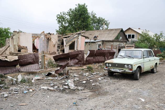 RUSSIA, DONETSK PEOPLE S REPUBLIC - SEPTEMBER 16, 2026: A view of a house destroyed by a drone strike in Zolotorevka. Dmitry Yagodkin TASS  97818196