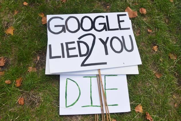 September 16, 2026, London, United Kingdom: A Google lied to you placard is seen during the demonstration by the group Pause AI outside Downing Street..The protesters are urging the government to pause the development of artificial intelligence amid warnings that it could lead to human extinction. London United Kingdom  - ZUMAs197 20260916_aaa_s197_041 Copyright: xVukxValcicx