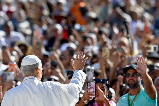 Pope Leo XIV weekly general audience Italy, Rome , Vatican, 2026 9 16 Pope Leo XIV during the weekly general audience at St Peter s square at The Vatican EDITORIAL USE ONLY - NO BOOKS Copyright: xVATICANxMEDIAx xCatholicxPressxPhotox
