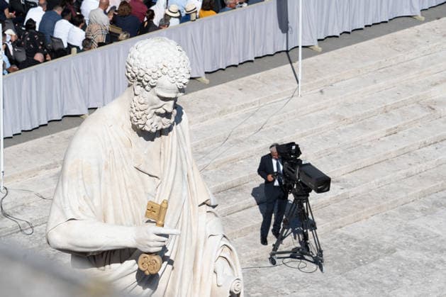 Pope Leo XIV Attends Weekly General Audience - Vatican City Pope Leo XIV attends the weekly general audience at St Peter s Square in Vatican City on September 16, 2026. Photo by Andrea Bracaglia ABACAPRESS.COM Vatican City Vatican City  Copyright: xBracagliaxAndrea ABACAx