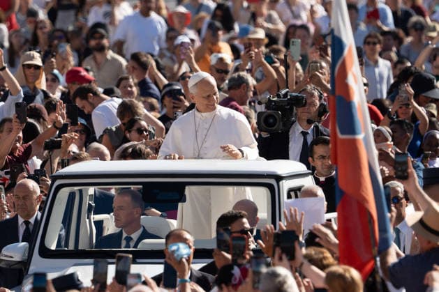 Pope Leo XIV Attends Weekly General Audience - Vatican City Pope Leo XIV attends the weekly general audience at St Peter s Square in Vatican City on September 16, 2026. Photo by Andrea Bracaglia ABACAPRESS.COM Vatican City Vatican City  Copyright: xBracagliaxAndrea ABACAx