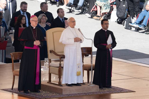 Pope Leo XIV Attends Weekly General Audience - Vatican City Pope Leo XIV attends the weekly general audience at St Peter s Square in Vatican City on September 16, 2026. Photo by Andrea Bracaglia ABACAPRESS.COM Vatican City Vatican City  Copyright: xBracagliaxAndrea ABACAx