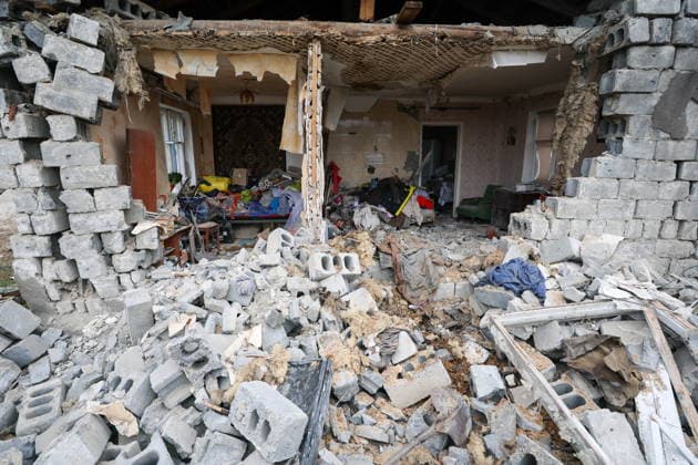 RUSSIA, DONETSK PEOPLE S REPUBLIC - SEPTEMBER 16, 2026: A view of a house destroyed by a drone strike in Zolotorevka Russia  - ZUMAt113 20260916_zaa_t113_351 Copyright: xDmitryxYagodkinx