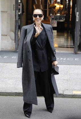 Céline Dion was cheered by her fans as she left the Royal Monceau Hotel in Paris, before heading to the Plenitude Arena at Paris La Défense for her second concert date, September 16, 2026 Marc Ausset Lacroix Bestimage Céline Dion is cheered by fans as she leaves the Royal Monceau Hotel in Paris, before heading to the Plenitude Arena in Paris La Défense for her second concert date on September 16, 2026 Copyright: xMarcxAussetxLacroixx xBestimagexMarcxAussetxLacroixx xBestimagex