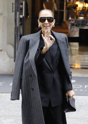 Céline Dion was cheered by her fans as she left the Royal Monceau Hotel in Paris, before heading to the Plenitude Arena at Paris La Défense for her second concert date, September 16, 2026 Marc Ausset Lacroix Bestimage Céline Dion is cheered by fans as she leaves the Royal Monceau Hotel in Paris, before heading to the Plenitude Arena in Paris La Défense for her second concert date on September 16, 2026 Copyright: xMarcxAussetxLacroixx xBestimagexMarcxAussetxLacroixx xBestimagex