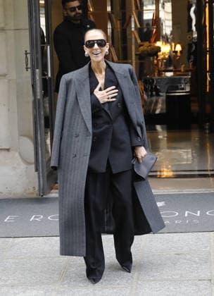 Céline Dion was cheered by her fans as she left the Royal Monceau Hotel in Paris, before heading to the Plenitude Arena at Paris La Défense for her second concert date, September 16, 2026 Marc Ausset Lacroix Bestimage Céline Dion is cheered on by fans as she leaves the Royal Monceau Hotel in Paris, before heading to the Plenitude Arena at Paris La Défense for her second concert date on September 16, 2026 Copyright: xMarcxAussetxLacroixx xBestimagexMarcxAussetxLacroixx xBestimagex