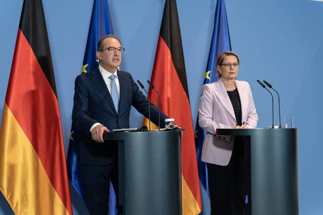 Berlin, Cabinet Meeting in Berlin, Press Conference, Chancellery, Alexander Dobrindt, Federal Minister of the Interior, Stefanie Hubig, Federal Minister of Justice and Consumer Protection, Berlin, Berlin, GER