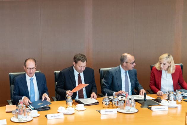 Berlin, Cabinet Meeting Berlin, Cabinet Meeting, Federal Government, Federal Chancellor, Friedrich Merz, Minister in the Chancellor s Office, Nina Warken, Alexander Dobrindt, Federal Minister of the Interior, Lars Klingbeil, Federal Minister of Finance, Vice Chancellor Berlin Berlin GER