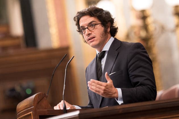 The Government Once Again Faces Questions from Congress Regarding the Crisis in Ceuta Vox Secretary-General José María Figaredo during a plenary session in the Congress of Deputies on September 16, 2026, in Madrid, Spain. The migration crisis that Ceuta has been experiencing since last July is once again the focus of the opposition’s questions to the government during the question period, with inquiries such as what plans exist for the autonomous city and whether the government believes that Spain’s international image has been tarnished by the irregular entry of migrants. September 16 SEPTEMBER 2026 Diego Radamé Madrid, Madrid, Spain  Copyright: xDiegoxRadamÃ sx 7779278